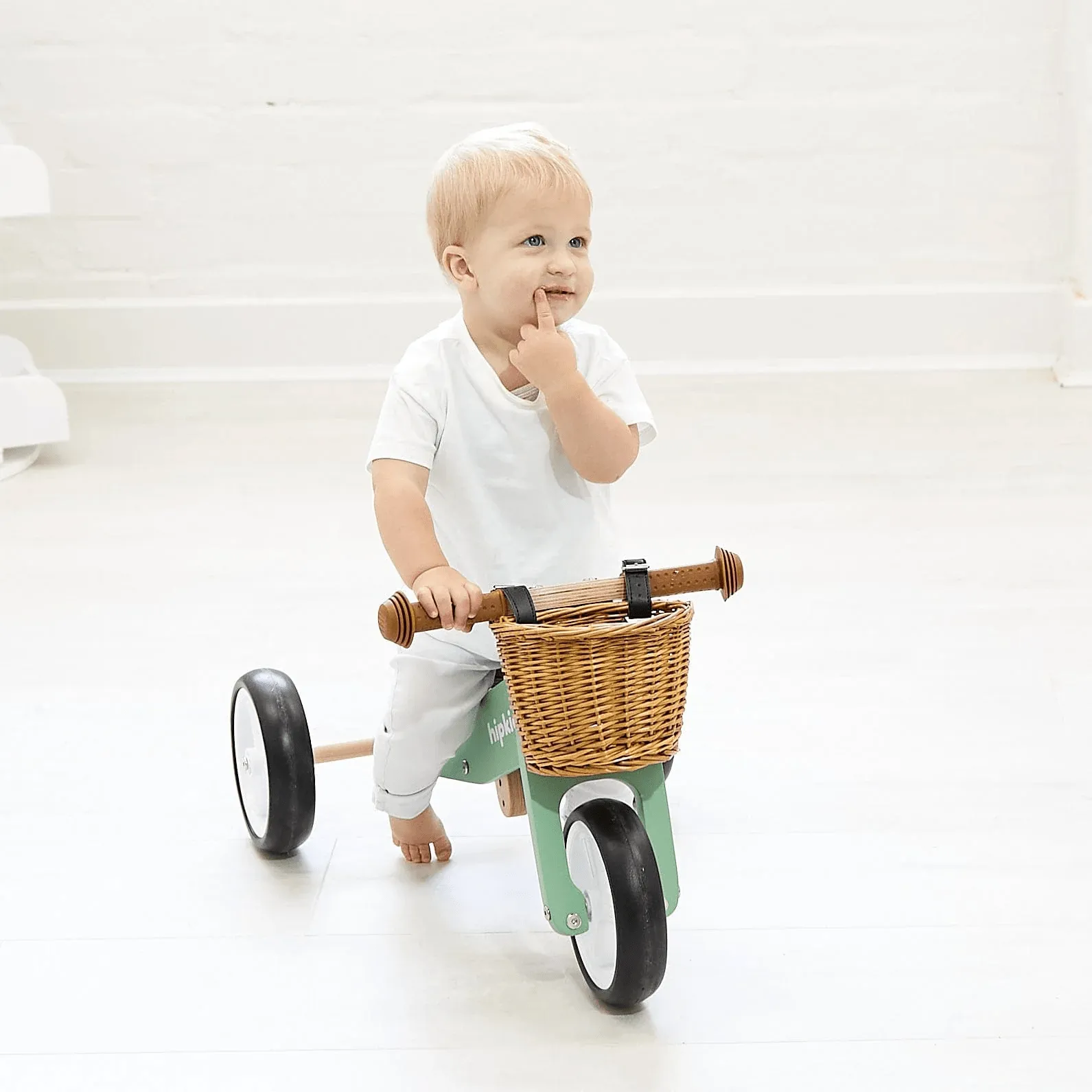 2 in 1 Toddler Mini-Trike/Balance Bike with Wicker Basket