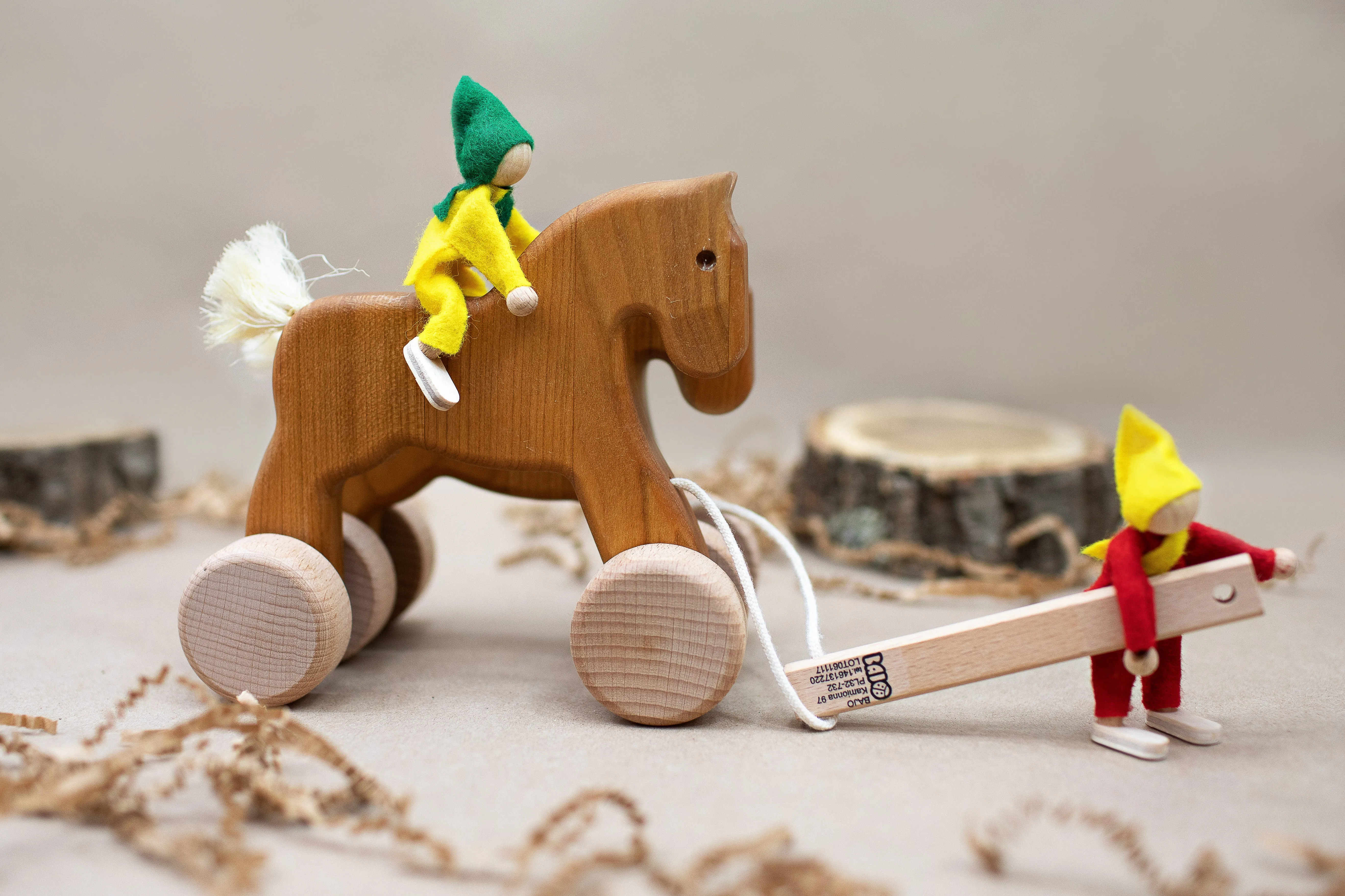 Classic Wooden Bajo Double Horses Pull Toy for Kids